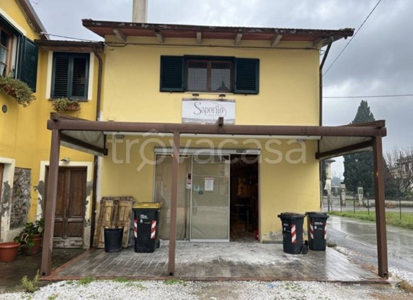 negozio in affitto a Quarrata