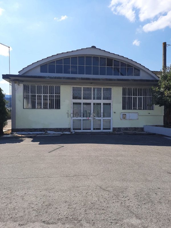 negozio in affitto a Quarrata