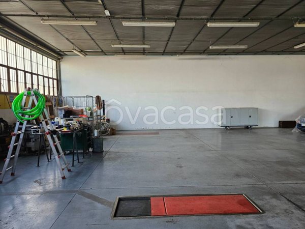 locale commerciale in affitto a Quarrata