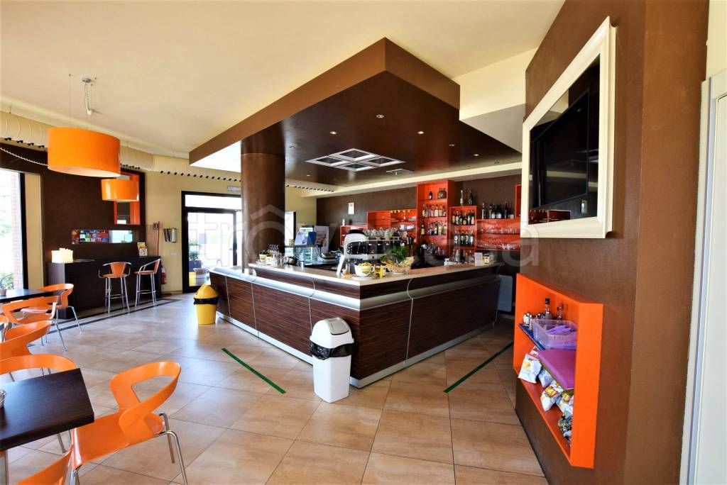 negozio in affitto a Quarrata