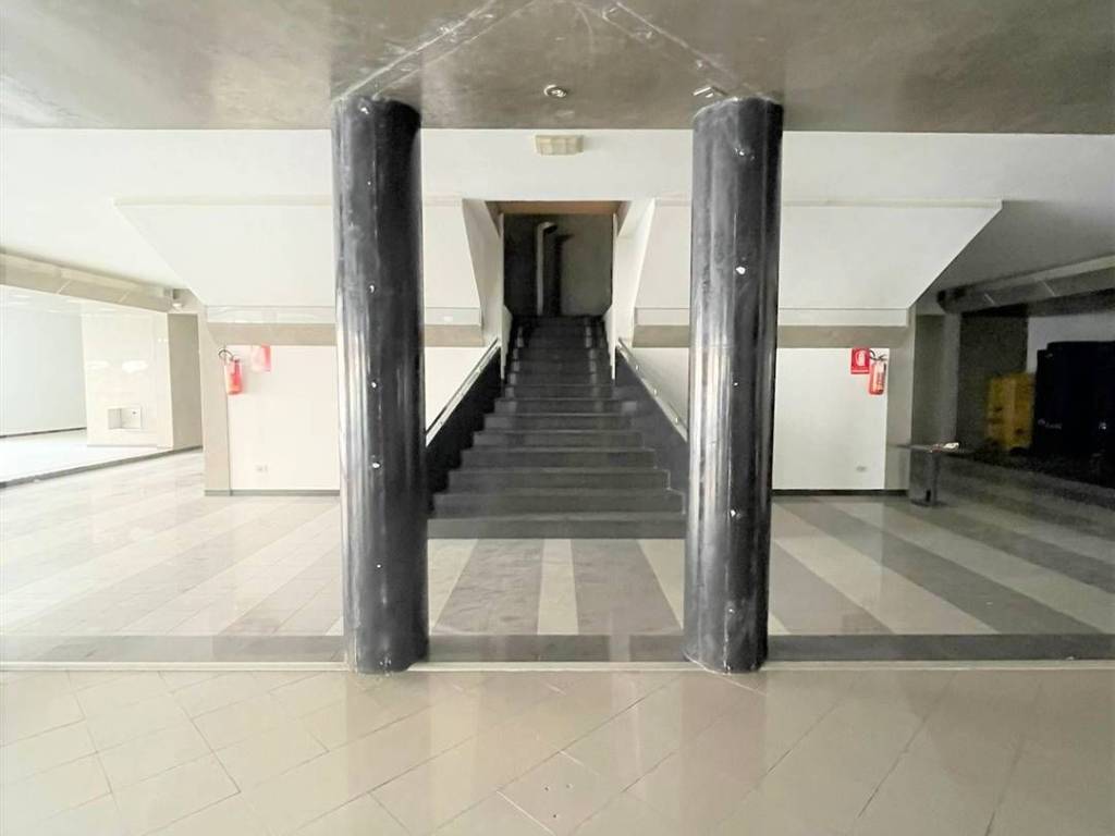 negozio in affitto a Quarrata