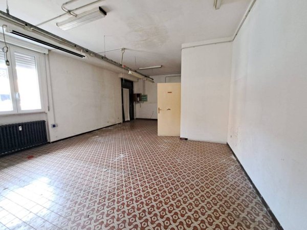 locale commerciale in affitto a Quarrata