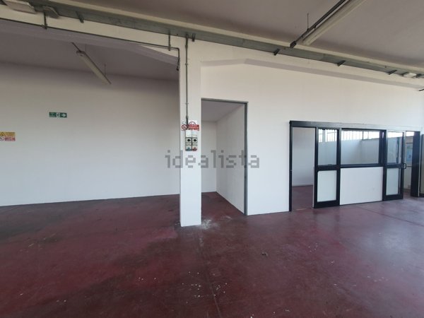 capannone in affitto a Quarrata