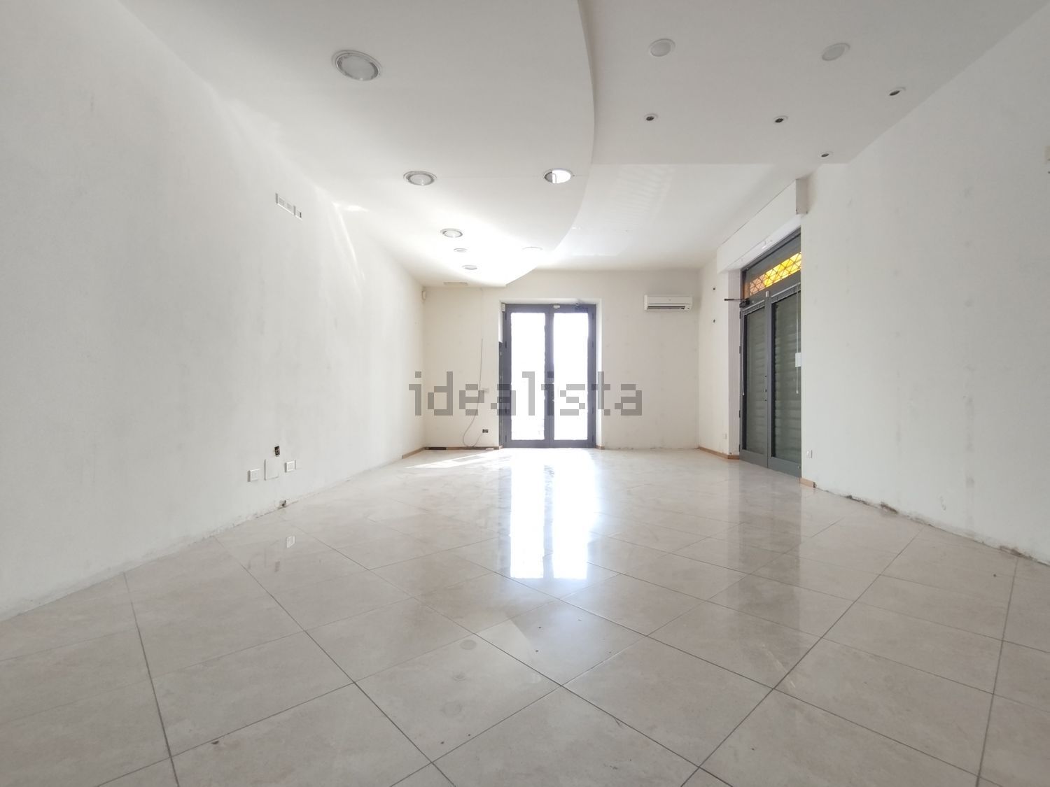 negozio in affitto a Quarrata