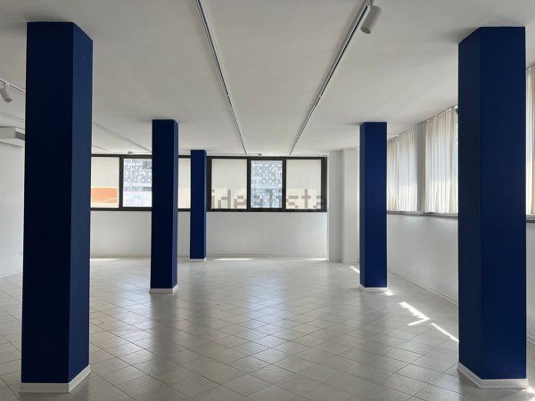 negozio in affitto a Quarrata