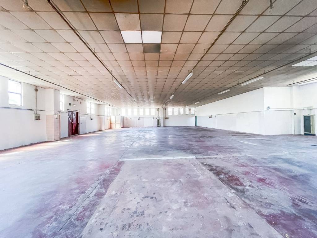 locale commerciale in affitto a Serravalle Pistoiese
