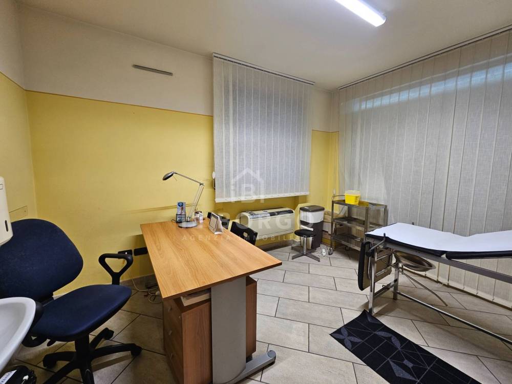 ufficio in affitto ad Uzzano