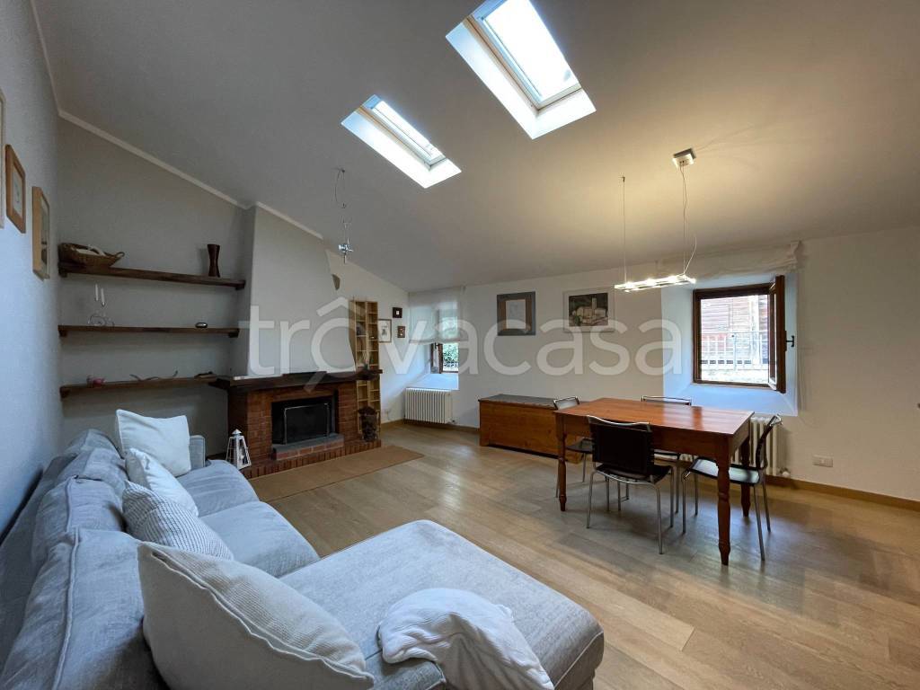 appartamento in affitto ad Uzzano