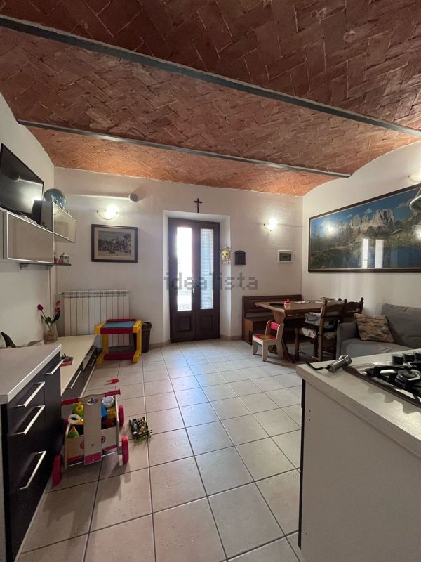 appartamento in affitto ad Uzzano