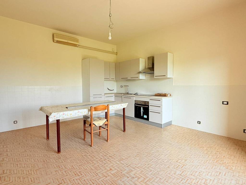 appartamento in affitto a Chiesina Uzzanese