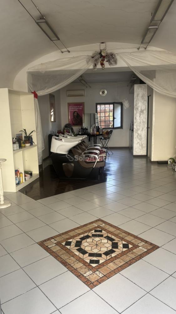 ufficio in affitto a Bagno a Ripoli in zona Grassina