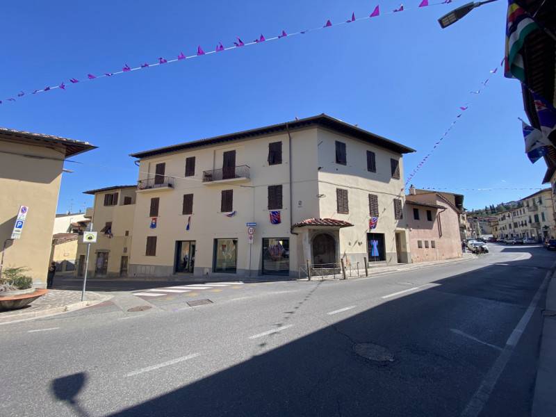 negozio in affitto a Bagno a Ripoli