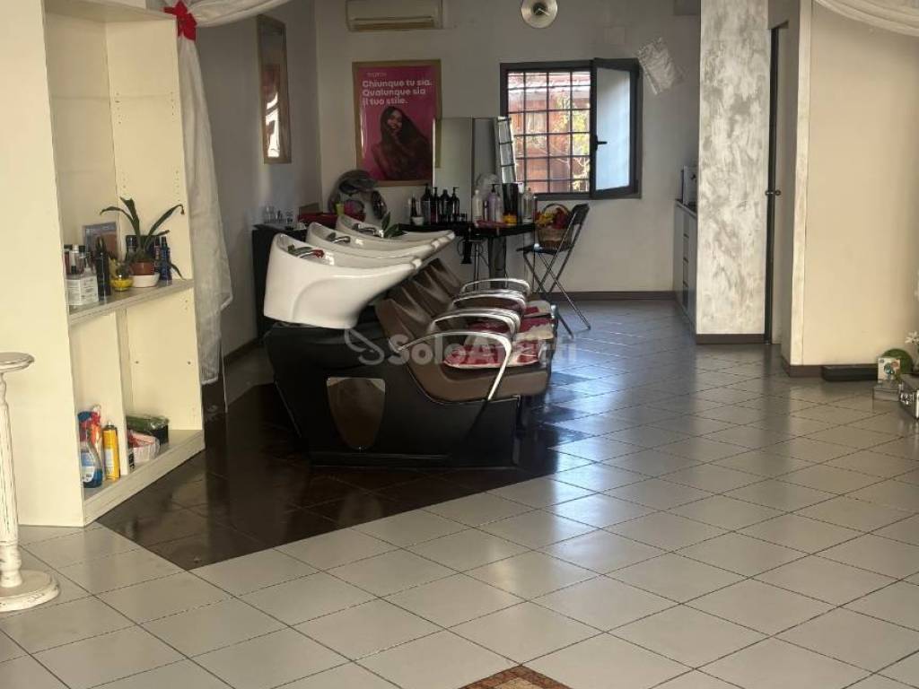ufficio in affitto a Bagno a Ripoli in zona Grassina