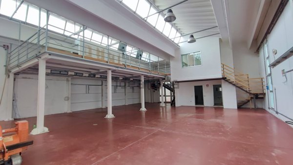 ufficio in affitto a Bagno a Ripoli in zona Grassina