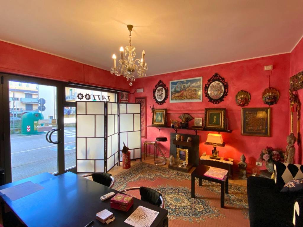 negozio in affitto a Bagno a Ripoli in zona Grassina