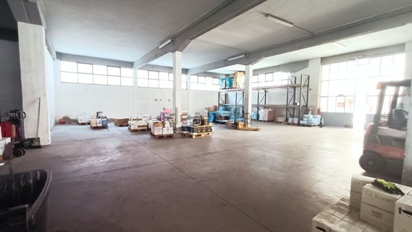 locale di sgombero in affitto a Bagno a Ripoli in zona Ponte a Ema