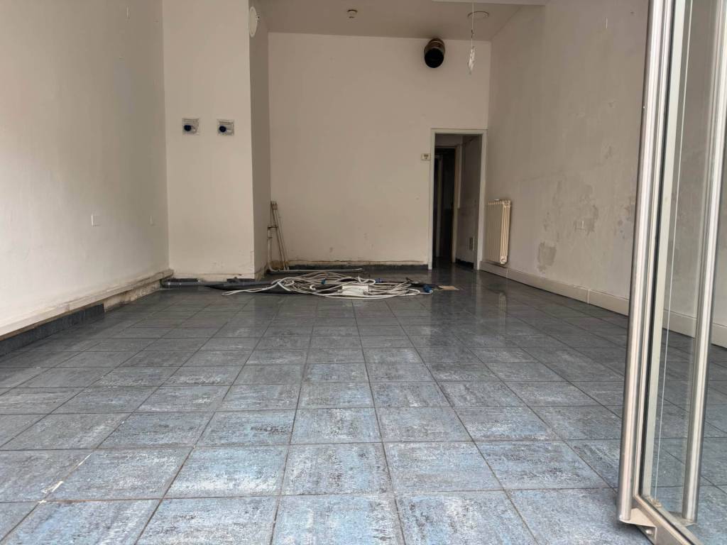 negozio in affitto a Bagno a Ripoli