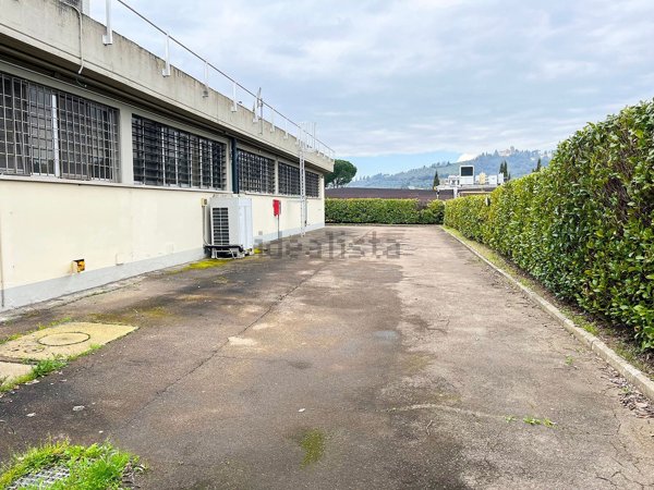 capannone in affitto a Bagno a Ripoli in zona Ponte a Ema