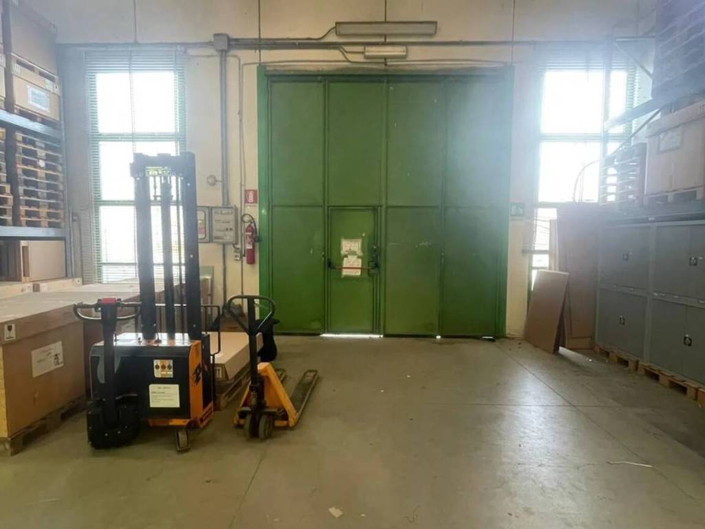 capannone in affitto a Bagno a Ripoli in zona Vallina