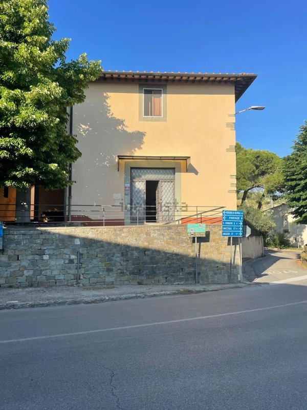 ufficio in affitto a Bagno a Ripoli in zona Antella