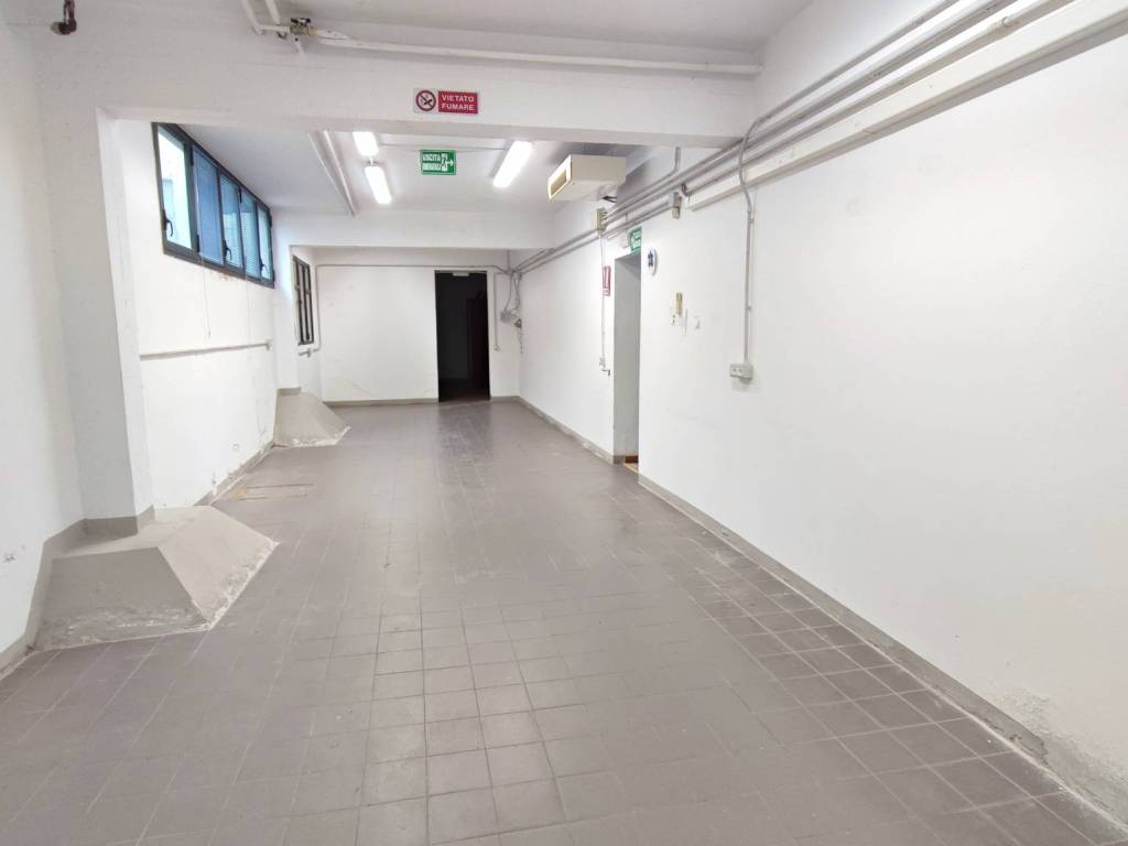 locale commerciale in affitto a Bagno a Ripoli in zona Grassina