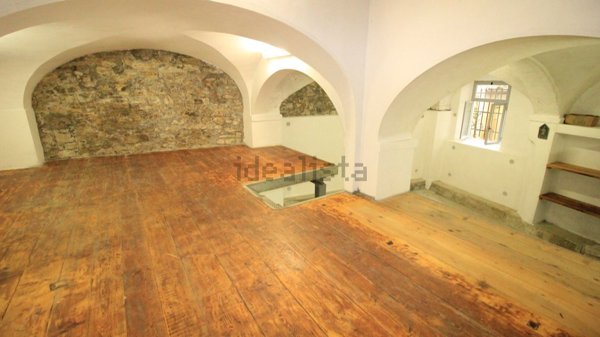 locale commerciale in affitto a Bagno a Ripoli in zona Grassina