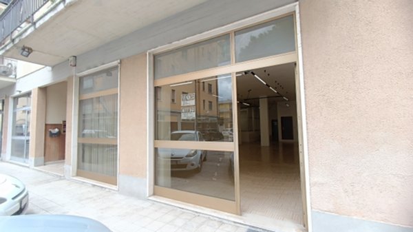 negozio in affitto a Borgo San Lorenzo