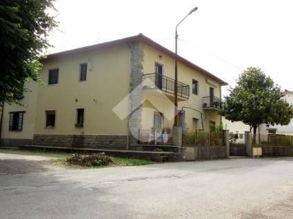 appartamento in affitto a Borgo San Lorenzo in zona Sagginale