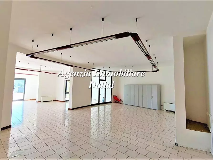 locale commerciale in affitto a Borgo San Lorenzo