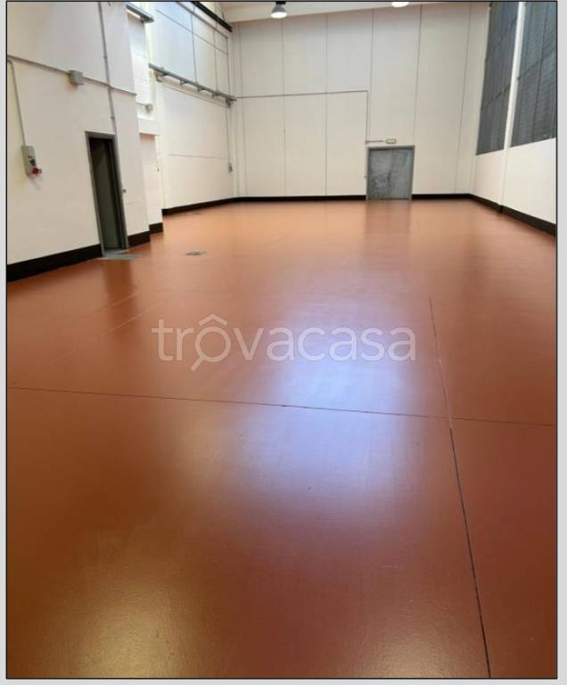 locale commerciale in affitto a Calenzano