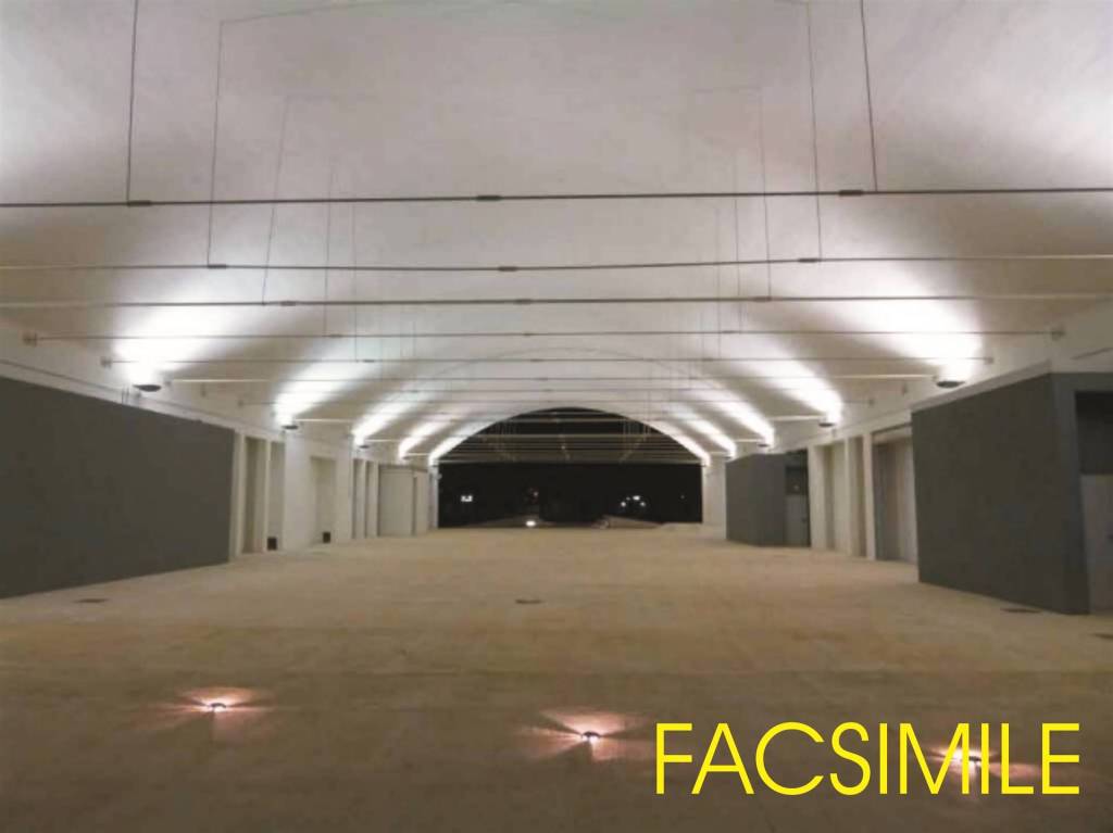 locale commerciale in affitto a Calenzano