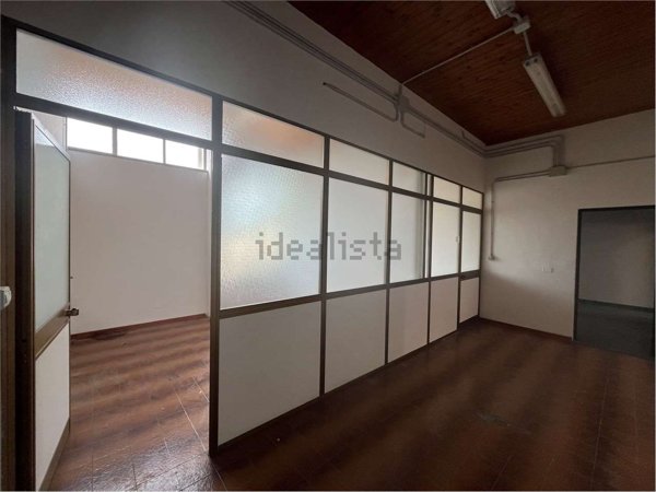 capannone in affitto a Calenzano