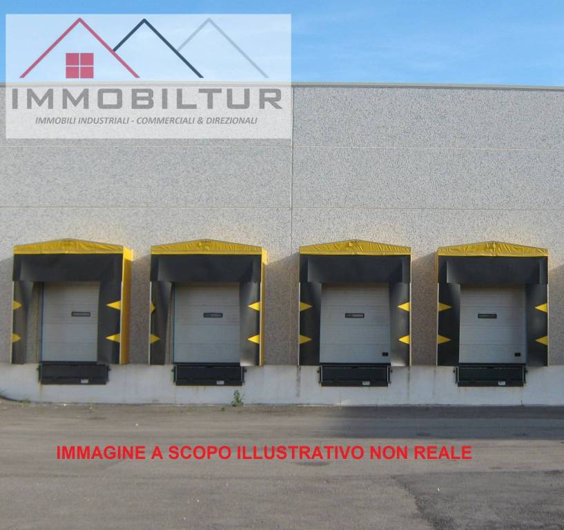 locale commerciale in affitto a Calenzano