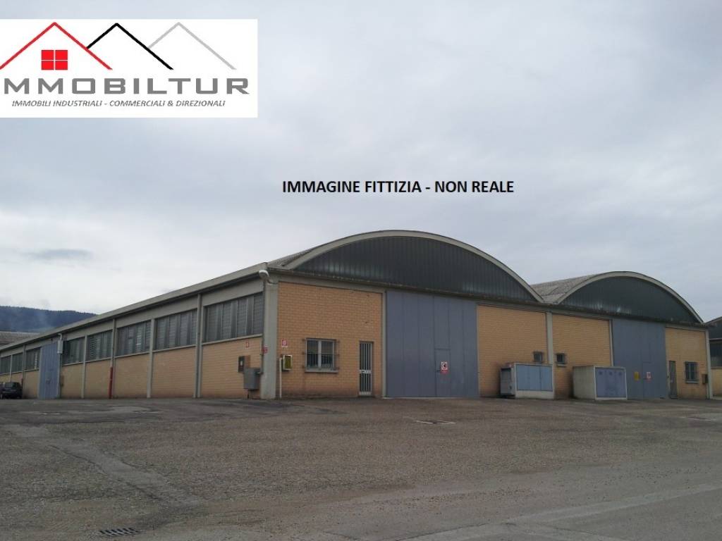 locale commerciale in affitto a Calenzano