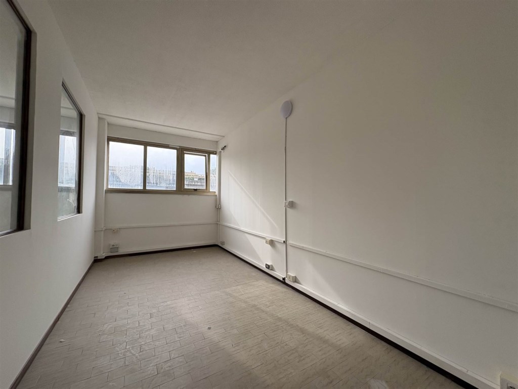 ufficio in affitto a Calenzano