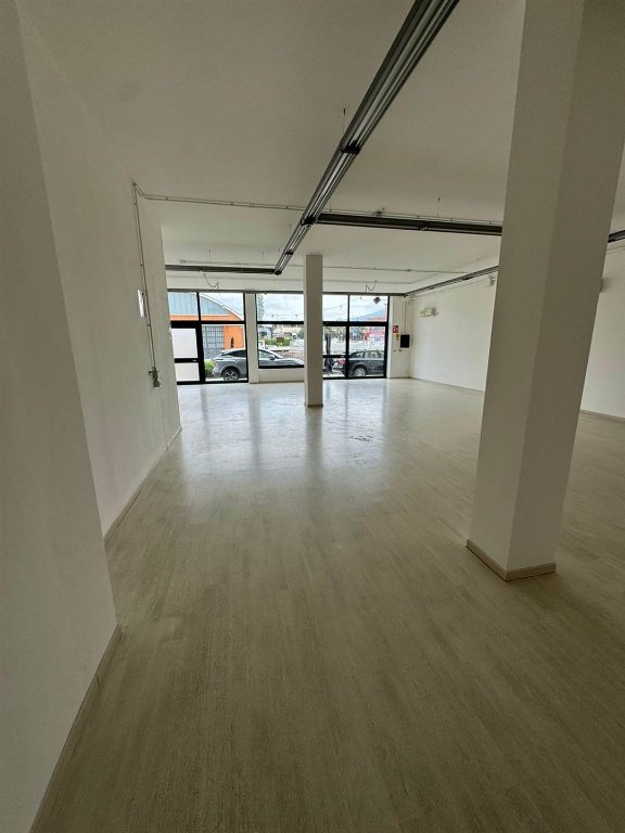 ufficio in affitto a Campi Bisenzio in zona Capalle