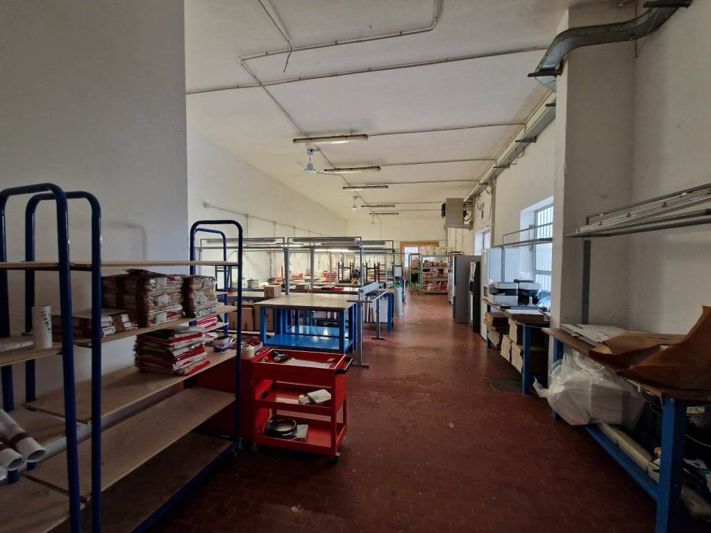 ufficio in affitto a Campi Bisenzio