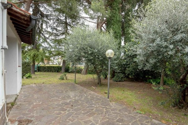 trivano in affitto a Campi Bisenzio