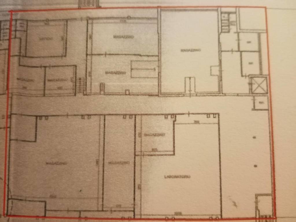 locale commerciale in affitto a Campi Bisenzio in zona Capalle