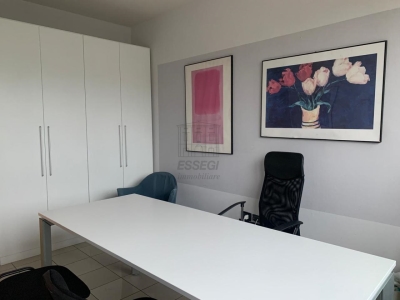 ufficio in affitto a Campi Bisenzio