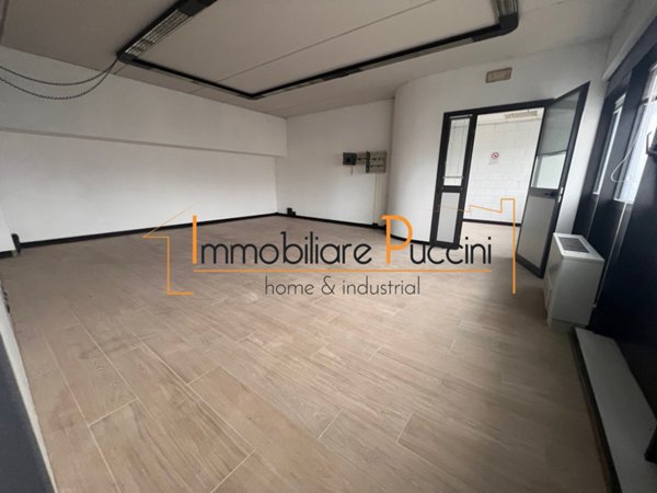 ufficio in affitto a Campi Bisenzio