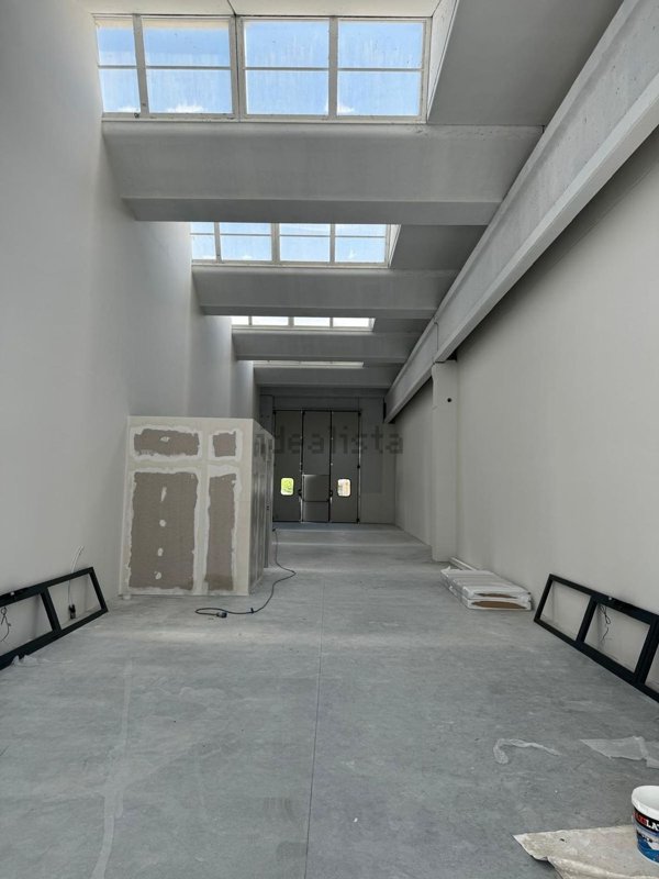 capannone in affitto a Campi Bisenzio