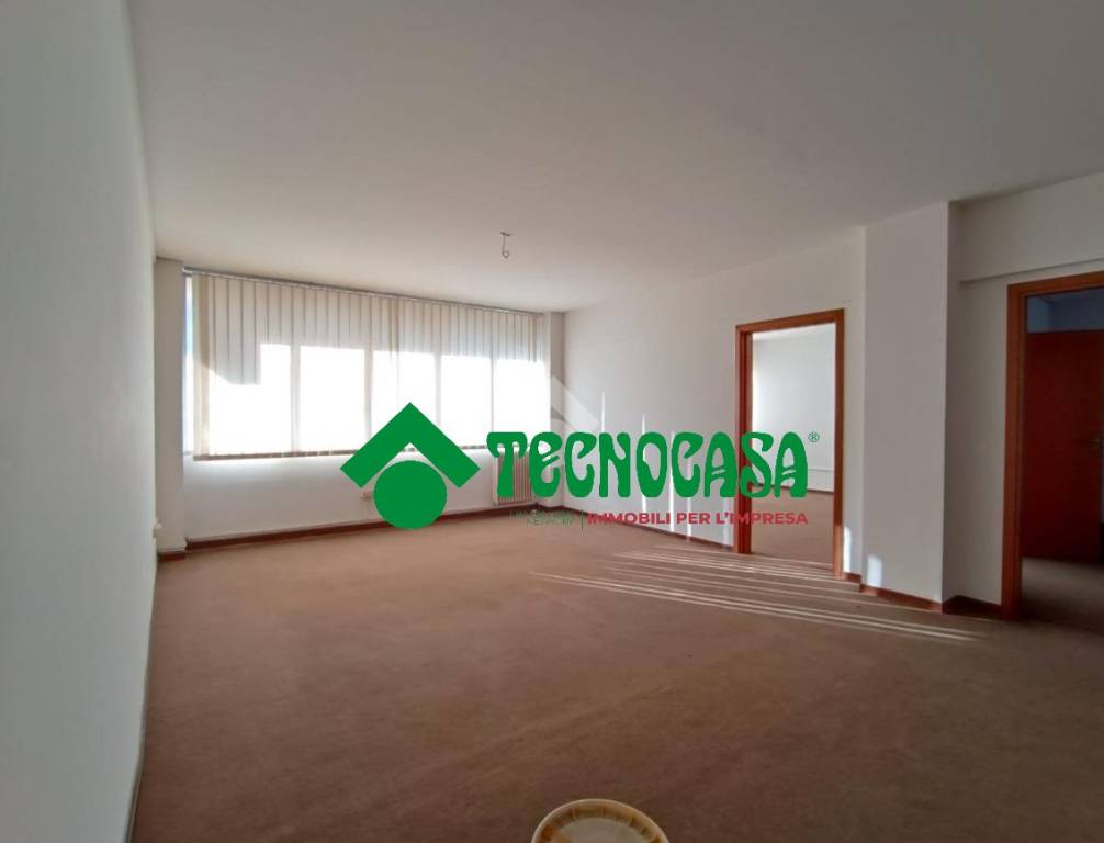 ufficio in affitto a Campi Bisenzio