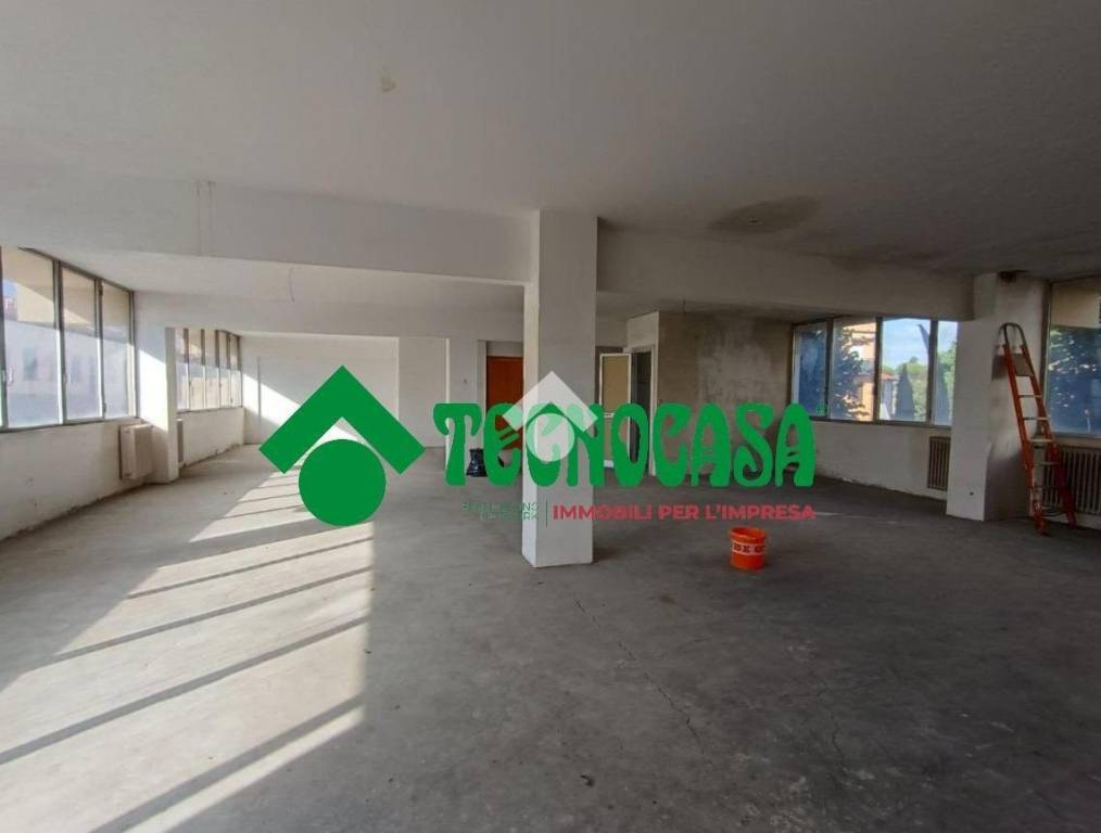ufficio in affitto a Campi Bisenzio