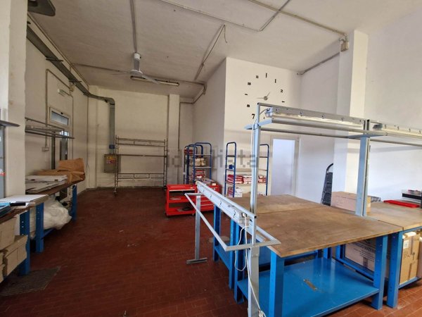 ufficio in affitto a Campi Bisenzio