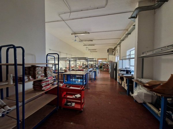 ufficio in affitto a Campi Bisenzio