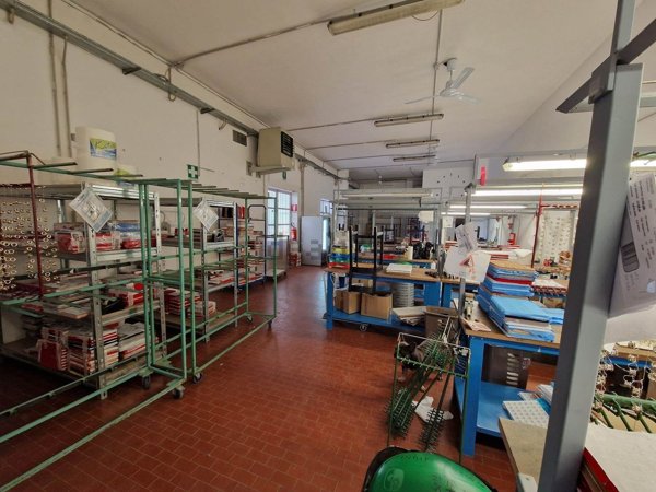 ufficio in affitto a Campi Bisenzio