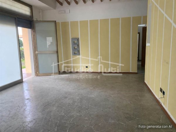 ufficio in affitto a Campi Bisenzio
