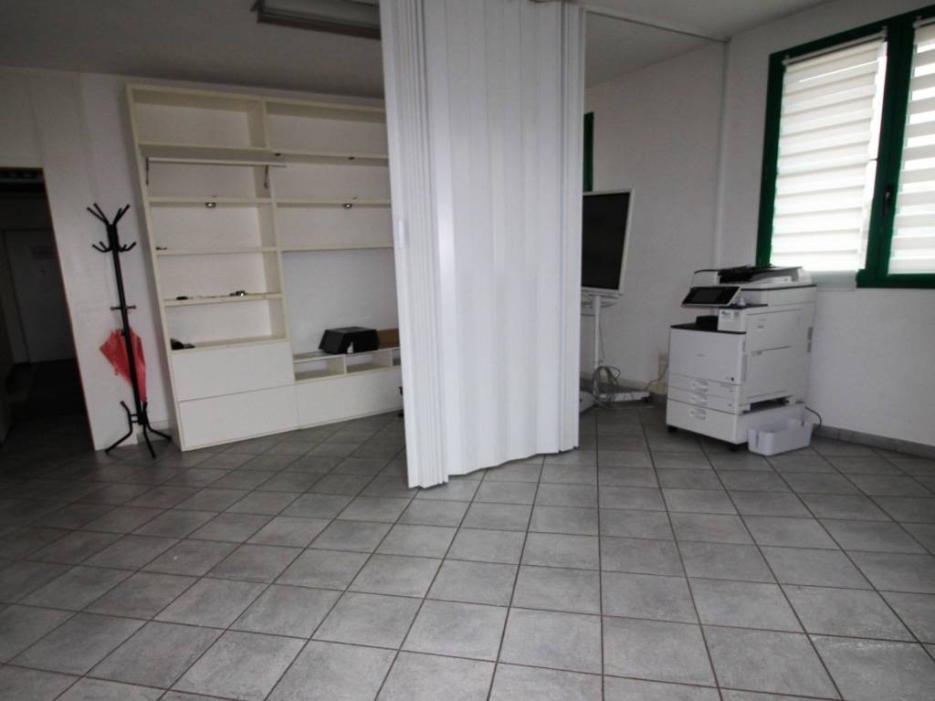 ufficio in affitto a Campi Bisenzio in zona Capalle
