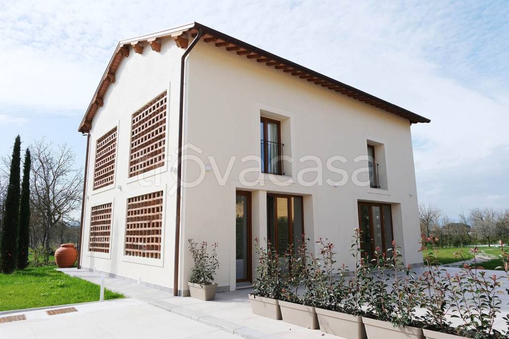 casa indipendente in affitto a Campi Bisenzio